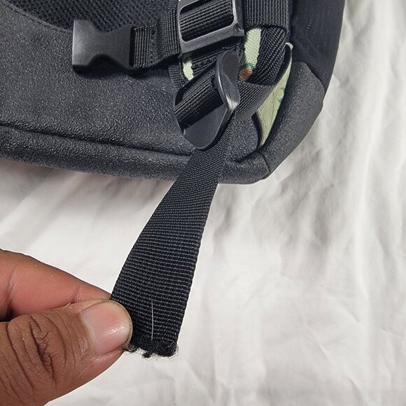 RVCA Pineapple Backpack With Baby Yoda Holder Casual Outdoors School - Picture 8 of 11